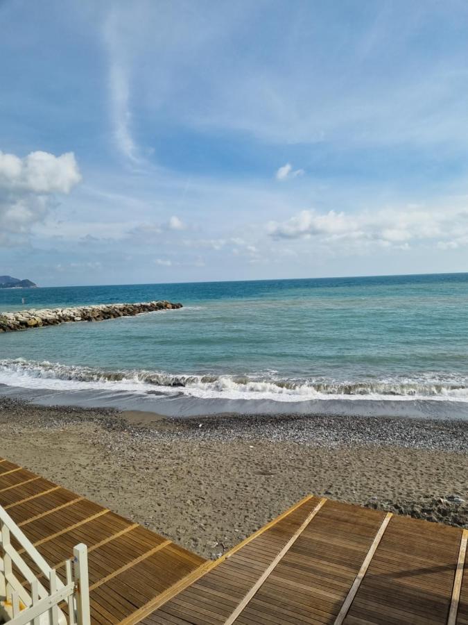 Albergo Stella Di Mare Lavagna Eksteriør bilde